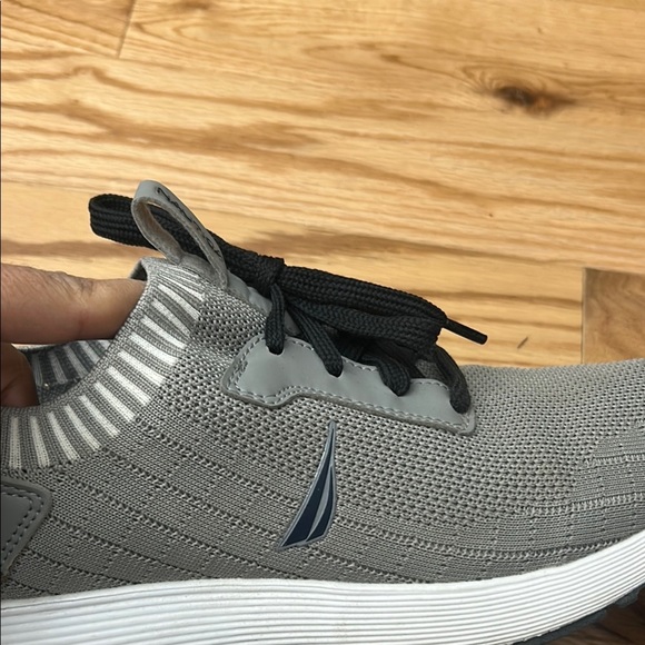 Nautica Men's Gray Casual Shoes very comfortable stylish worn once - Picture 7 of 14